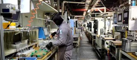 生產線上的繁忙樂章 汽車零部件企業搶訂單、趕進度，研發創新驅動未來